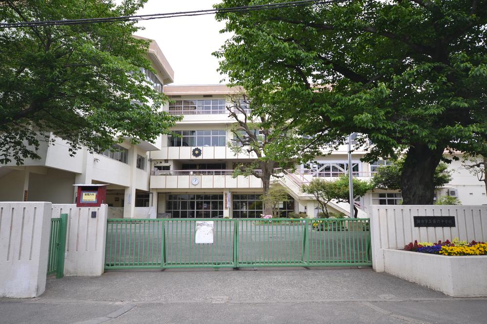 Junior high school. Chofu 1350m to stand sixth junior high school