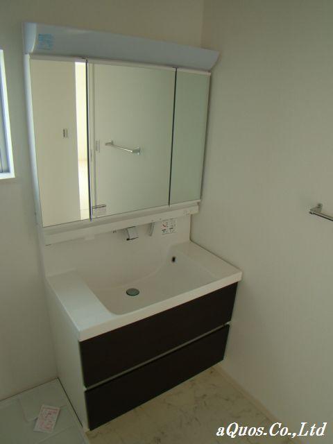 Same specifications photos (Other introspection). Same specifications