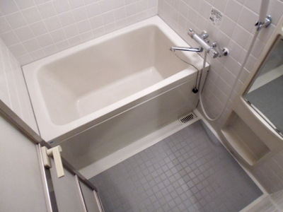 Bath. Bus is a toilet of the room