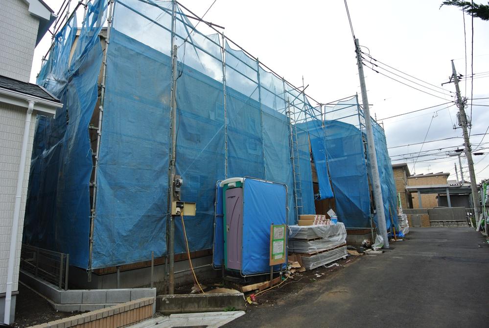 Local appearance photo. Local (10 May 2013) Shooting