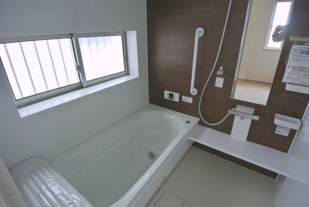 Same specifications photo (bathroom). Seller same specifications