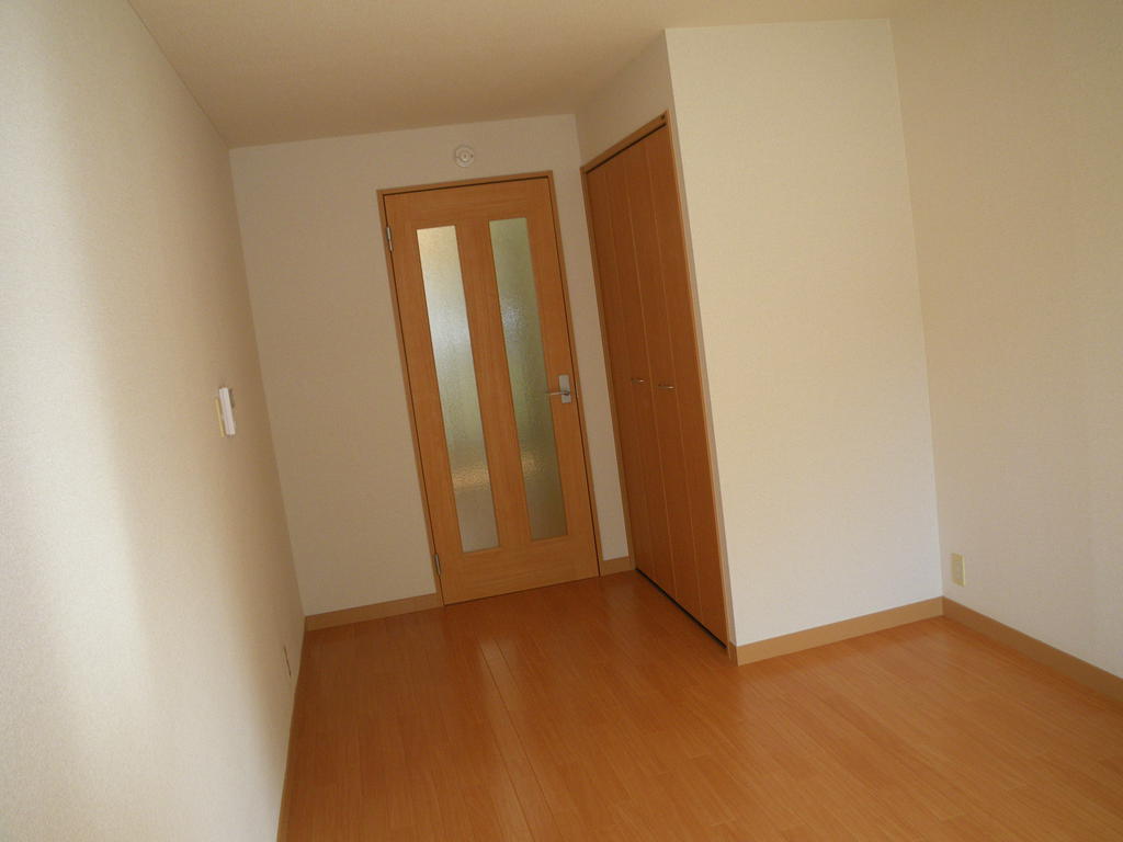 Other room space. Door side of the indoor photos