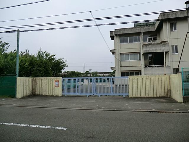 Primary school. Chofu Municipal Fuda to elementary school 340m