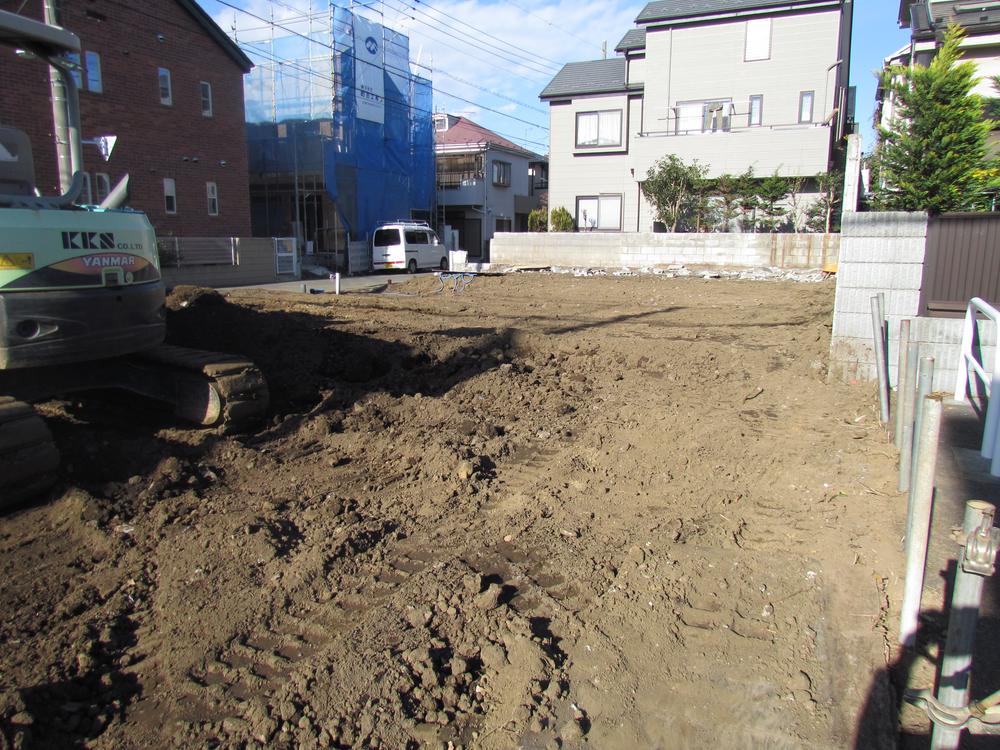 Local appearance photo. Local (12 May 2013) Shooting