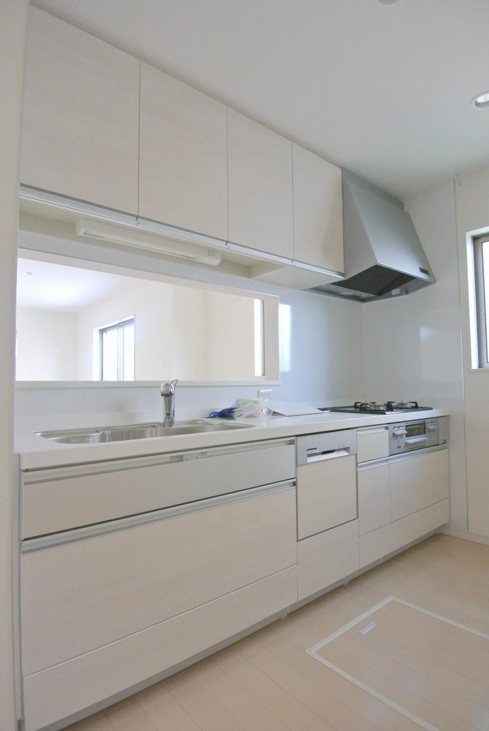 Same specifications photo (kitchen). Seller same specifications
