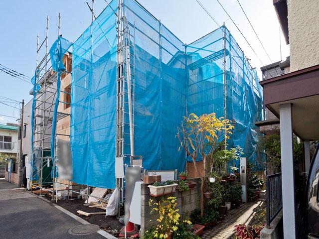 Local appearance photo. Local (12 May 2013) Shooting