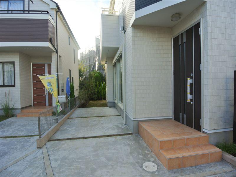 Local appearance photo. Selling local