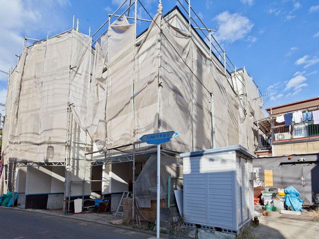 Local appearance photo. Local (11 May 2013) Shooting