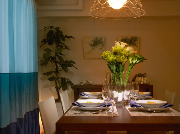 Living.  [dining] By position to place went to one back from the main street, Not only brightness, Also it combines tranquility as a dwelling. Space filled with relaxation and calm that can spend slowly and carefully family time. In every moment, It will be felt a certain quality of as the city mansion.