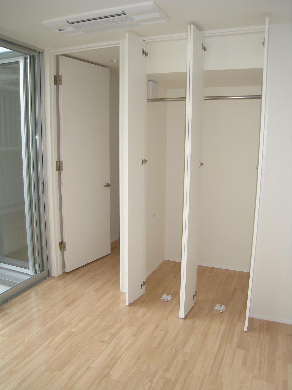 Non-living room. Indoor (10 May 2013) Shooting