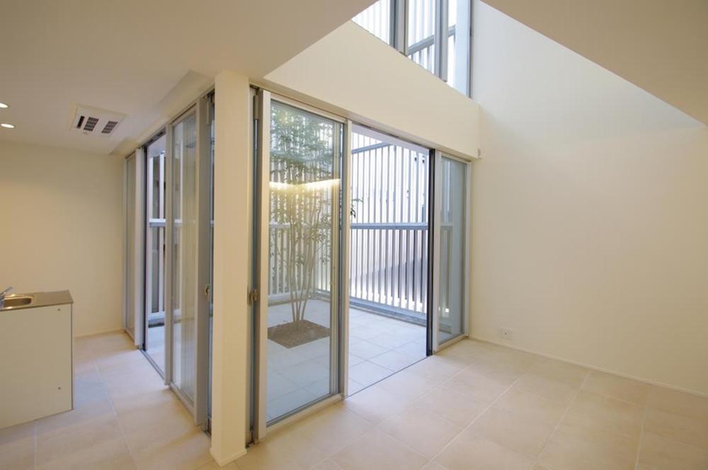 Living. Indoor (11 May 2013) Shooting