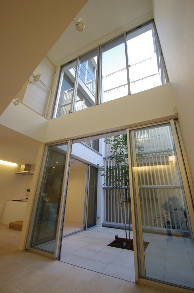 Living. Indoor (11 May 2013) Shooting