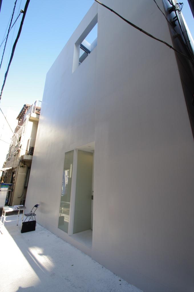 Local appearance photo. Local (11 May 2013) Shooting