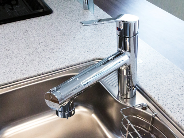 Kitchen.  [Water purifier mixing faucet with integrated hand shower] Water purifier is the hand shower type that can be drawn heads together. Easy to use with a single lever, You can drinking delicious water every day.