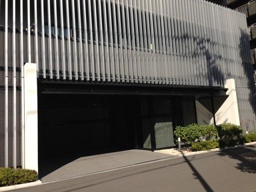 Entrance. Common areas