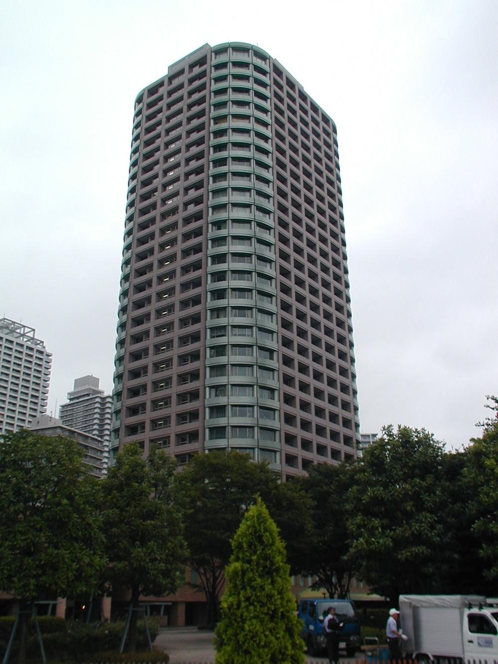 Local appearance photo. Local (January 2012) shooting