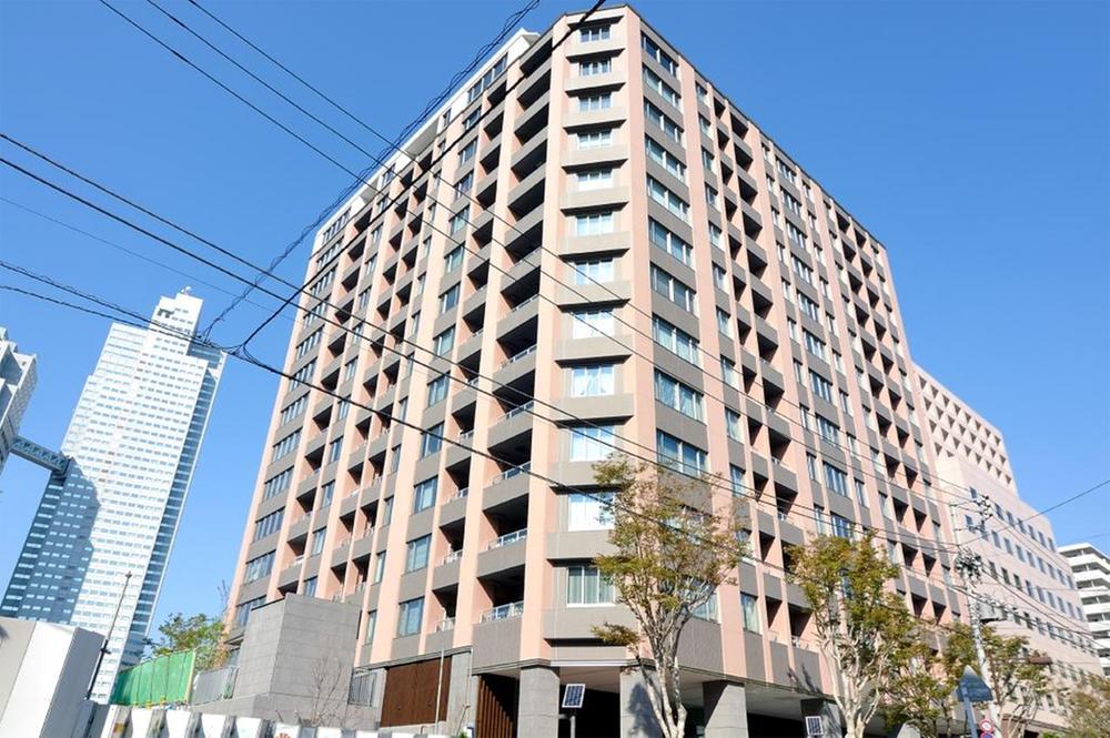 Local appearance photo. Local (11 May 2013) Shooting