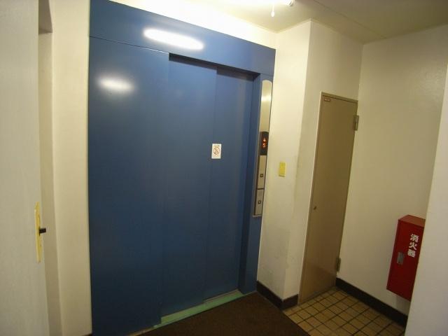 Other common areas. Elevator