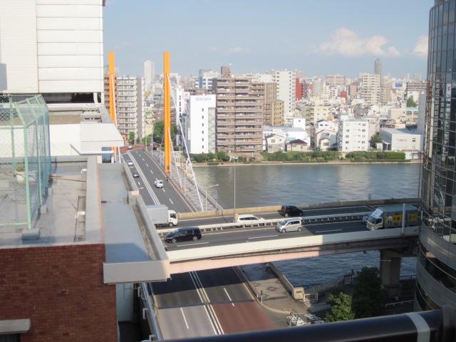 View photos from the dwelling unit. View from local (September 2012) shooting