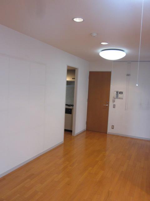 Living. Indoor (10 May 2013) Shooting