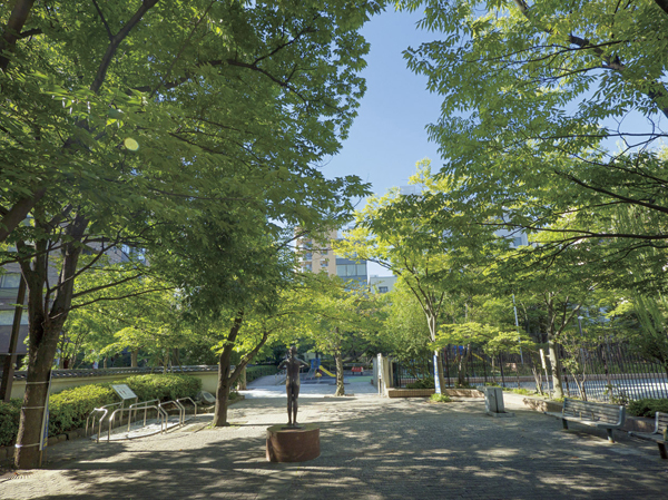 Surrounding environment. Kakikara the town park (about 60m / 1-minute walk)