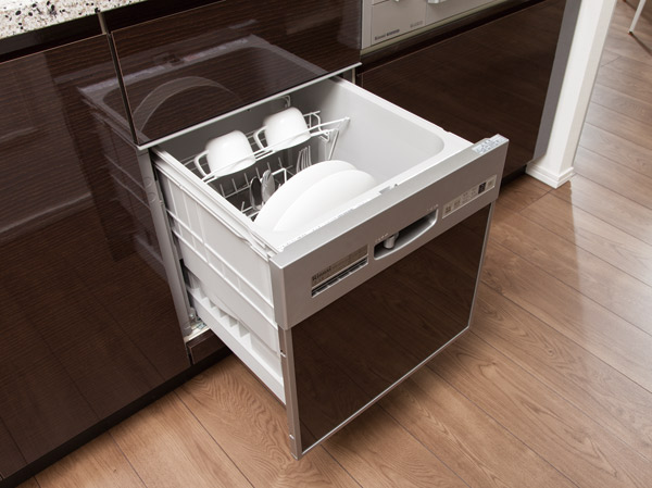 Kitchen.  [Dishwasher] Installing the dishwasher to support the smooth housework. It will also lead to savings in water bills.