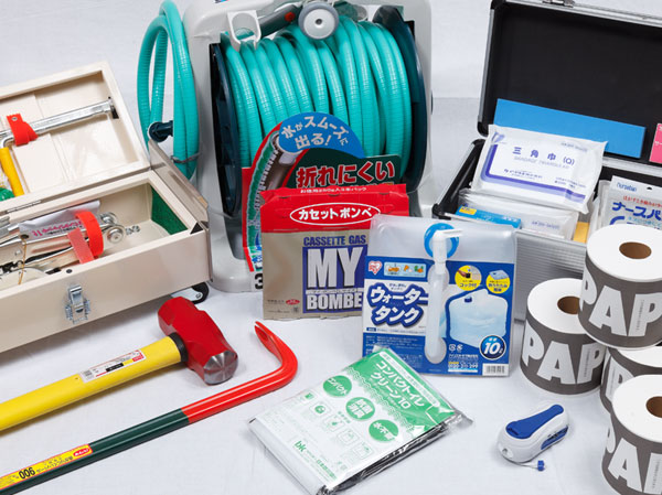 earthquake ・ Disaster-prevention measures.  [Disaster prevention stockpile warehouse] In preparation for the emergency of any chance, It was set up disaster prevention stockpile warehouse in common areas.