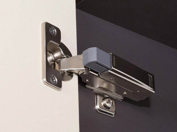 Interior.  [Soft closer with sliding door, storage door] All of the sliding door, storage door to consideration to safety such as a finger scissors, It has adopted a soft closers that close quietly. (Same specifications)