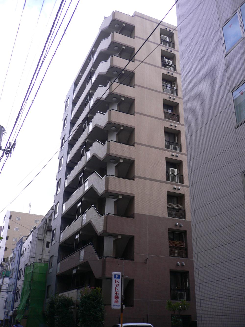 Local appearance photo. Local (11 May 2013) Shooting