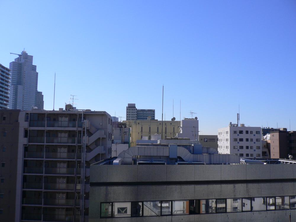 View photos from the dwelling unit. View from the site (November 2013) Shooting