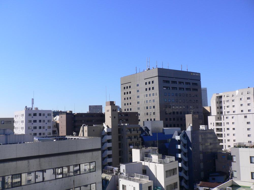 View photos from the dwelling unit. View from the site (November 2013) Shooting