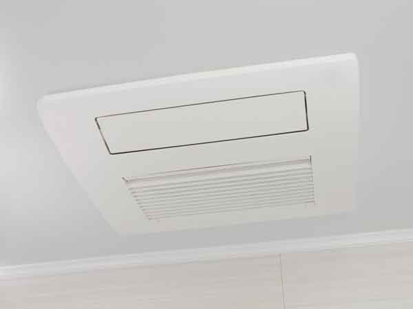 Bathing-wash room.  [TES-type bathroom heater dryer] TES-type bathroom heater dryer of Tokyo gas is ventilation in the bathroom, It reduces the occurrence of mold. further, It is also convenient to dry out the laundry on a rainy day in the drying function.