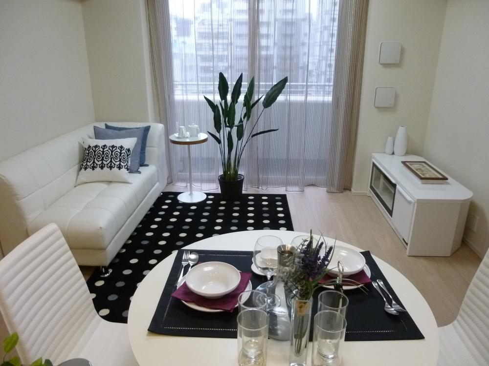 Living. Indoor (11 May 2013) Shooting Living-dining as seen from the kitchen