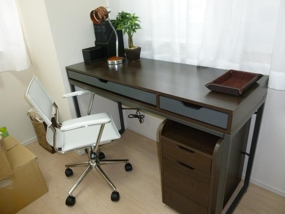 View photos from the dwelling unit. View from the site (November 2013) shooting Western-style / Study