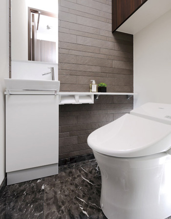 Bathing-wash room.  [Bidet with toilet] Heating toilet seat, It has also adopted the warm water cleaning toilet seat of enhancement comfortable performance such as deodorizing function.