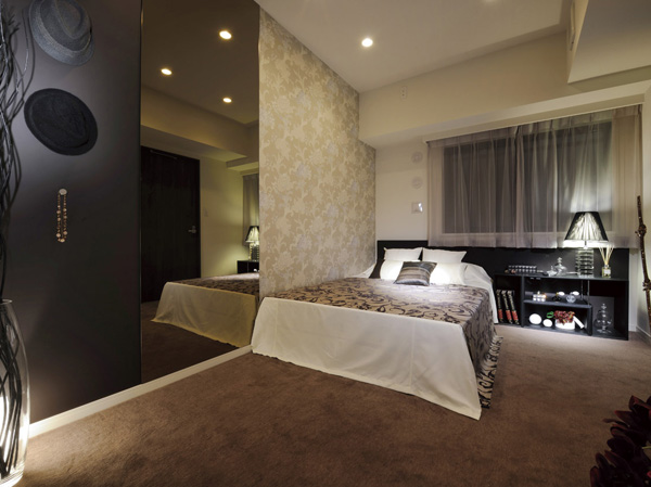 Interior.  [Master bedroom] The main bedroom is extremely private, Production in the idea that. Without being occupied by the mono, Moderately can be in harmony with the things in terms of securing the space of only, Where spend so relaxing deeper than. Painted of the, Space in which residents of personality can be reflected. Every single detail is, It appealed to adult sensibilities.