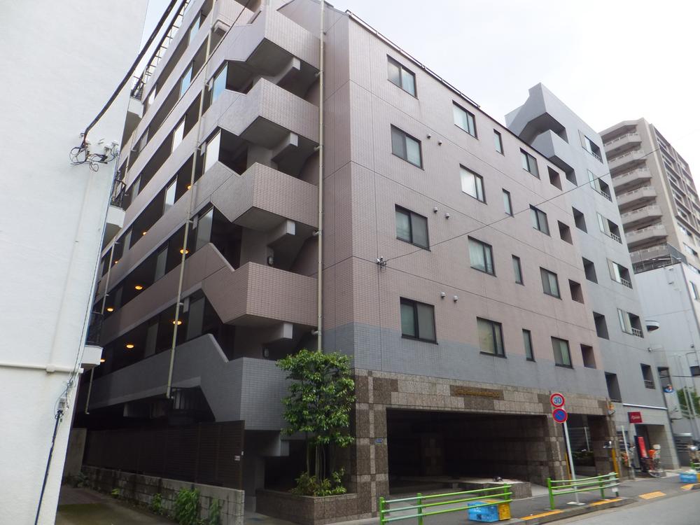 Local appearance photo. Local (11 May 2013) Shooting