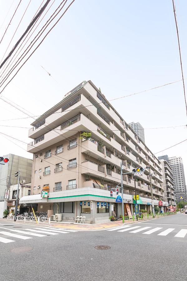 Local appearance photo