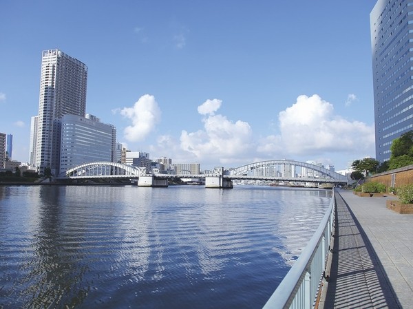 Symbol of Kachidoki ・ Kachidokibashi (about 460m / 6-minute walk)