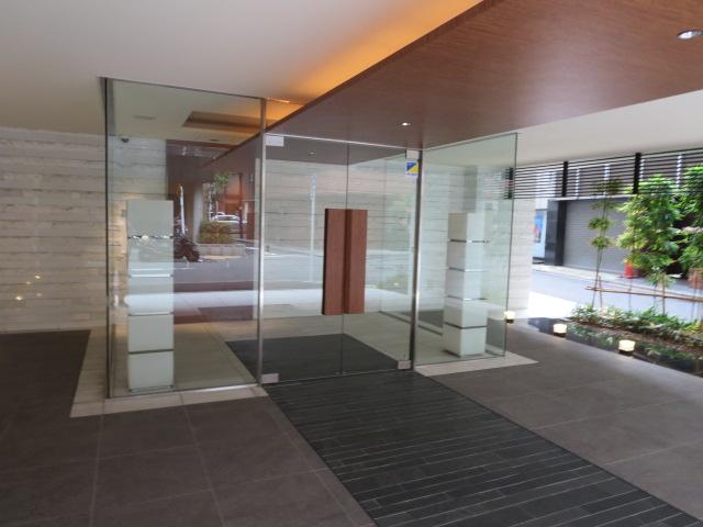 Local appearance photo. Stylish entrance