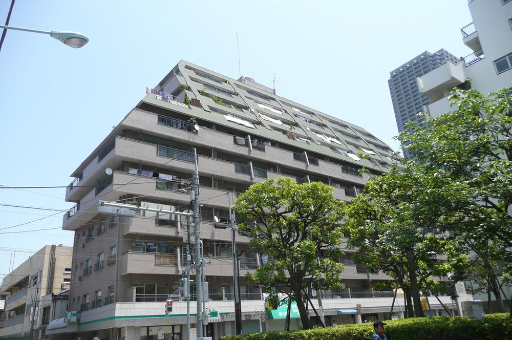 Local appearance photo