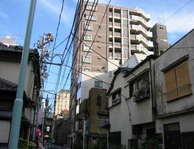 Local appearance photo. Local (12 May 2013) Shooting