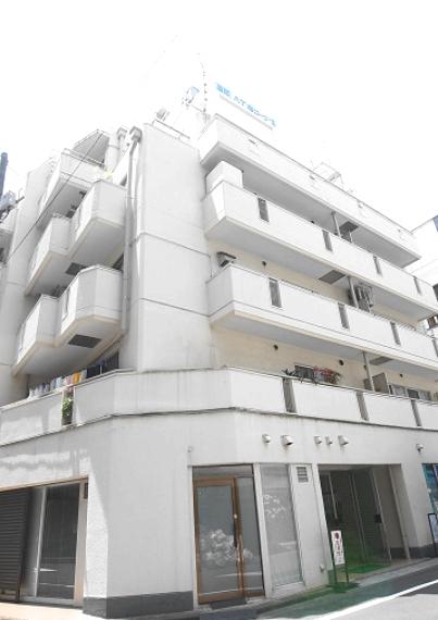 Local appearance photo