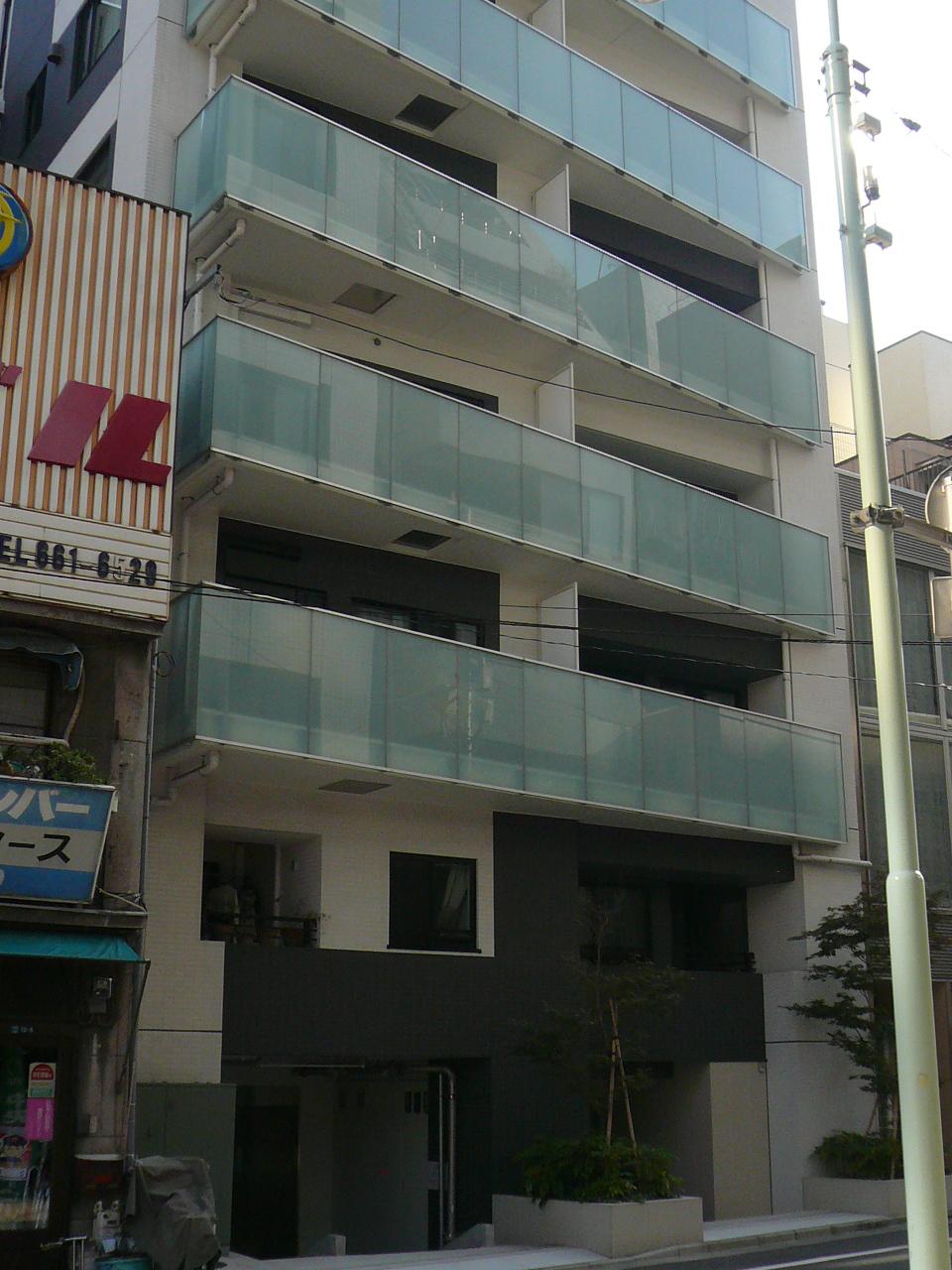 Local appearance photo. Local (10 May 2013) Shooting