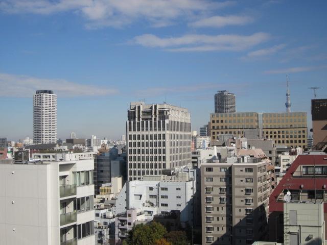 View photos from the dwelling unit. View from the site (November 2013) Shooting