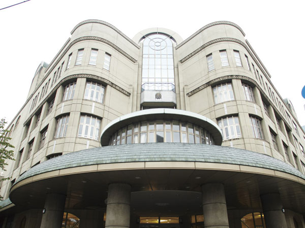 Surrounding environment. Municipal Tsukishima third elementary school (Tier Russia Residence / About 440m, Chrono Residence / About 590m)