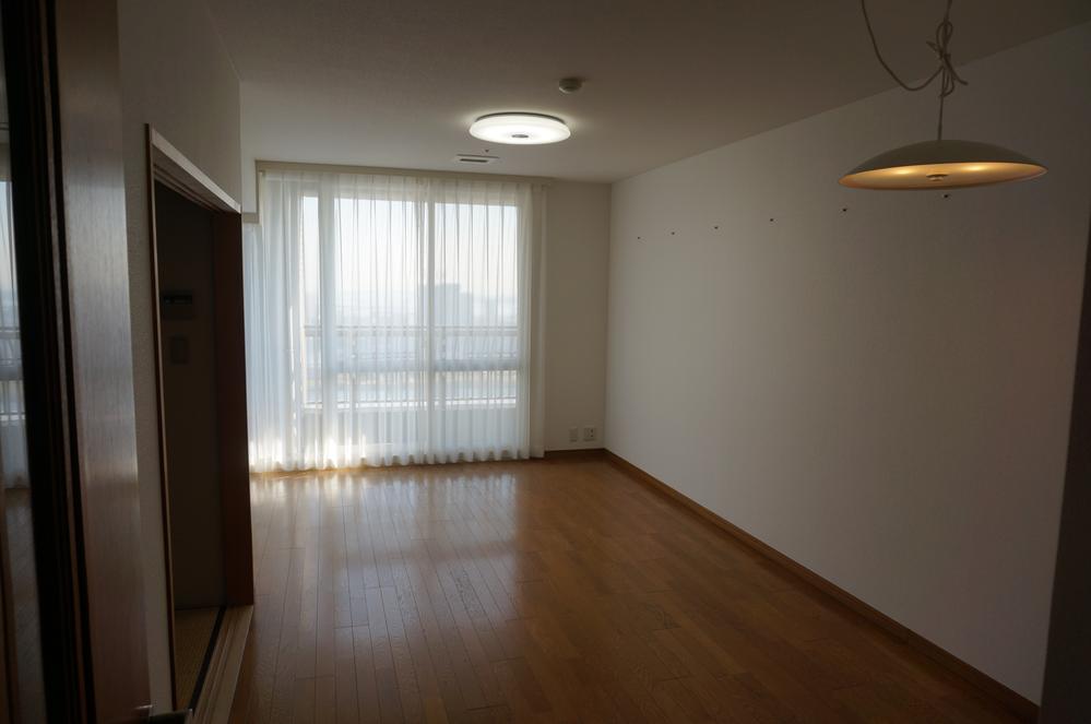 Living. Indoor (12 May 2013) Shooting