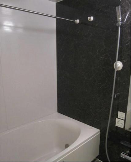 Bathroom. Local (11 May 2013) Shooting