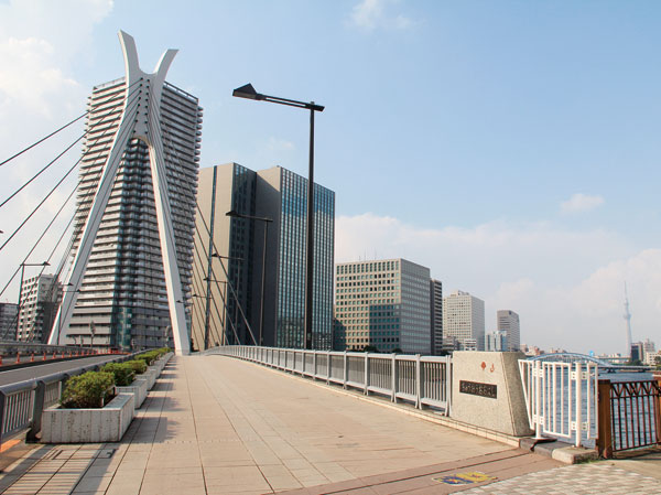 Surrounding environment. Chuoohashi (a 5-minute walk / About 340m)