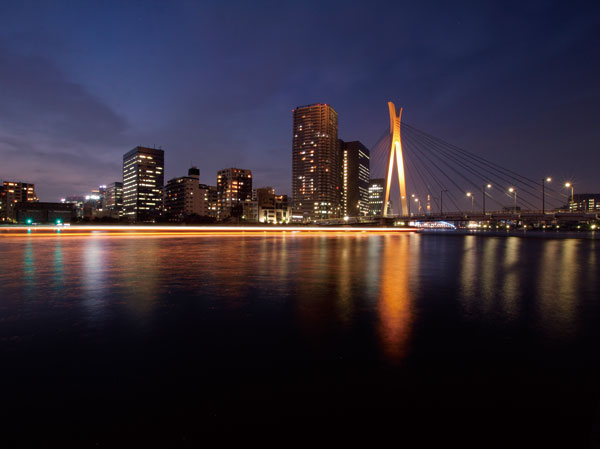 Surrounding environment. From the city of colorful, Just across the bridge one, That is waiting for a beautiful residence of Riverside. From the active time, After only a few, That we are staring at the water surface on the balcony. TOKYO WIDE STYLE, It is residence to extend the life of the field of view, It's here.  ※ Tsukuda park (a 9-minute walk / About 660m)